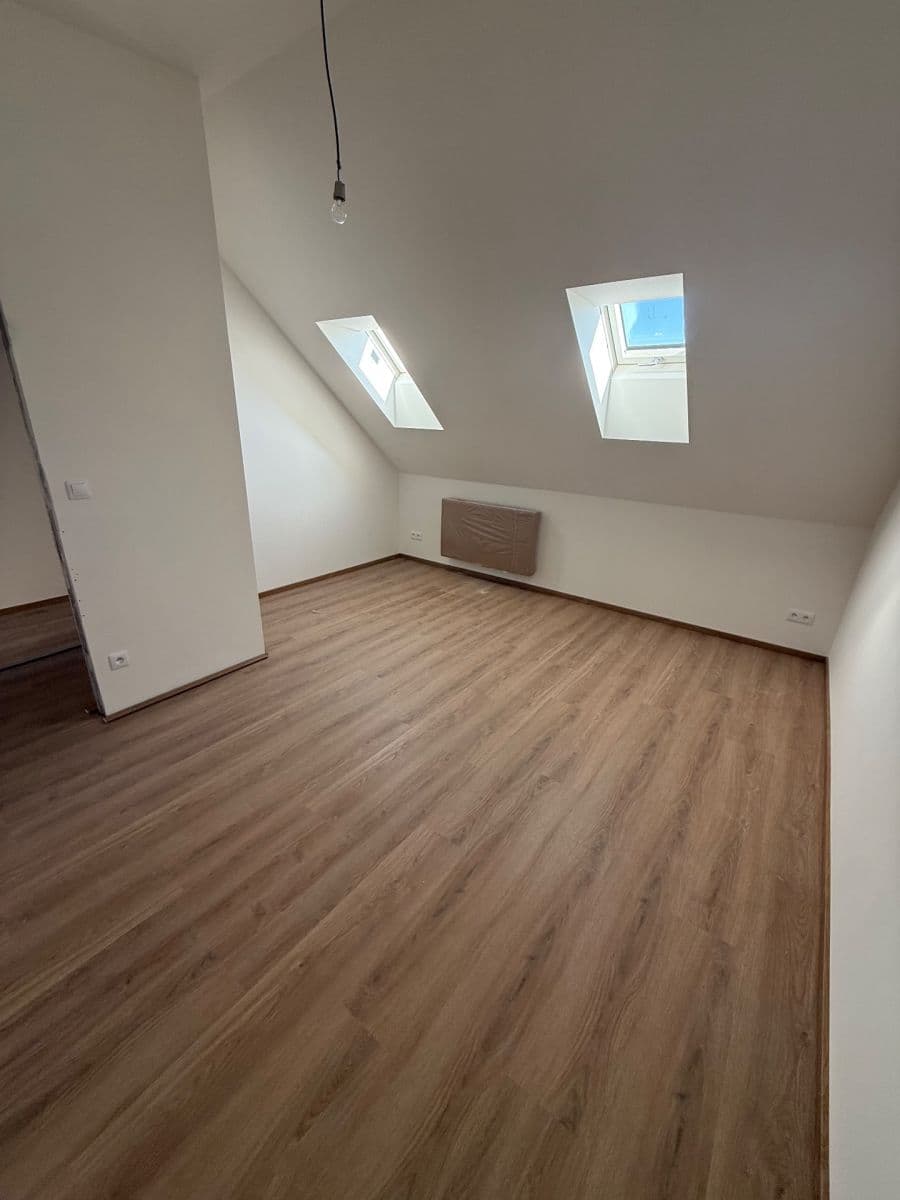 Pronájem bytu 4+kk 130 m², Chodská, Praha, Praha Pronájem bytu 4+kk 130 m², Chodská, Praha, Praha