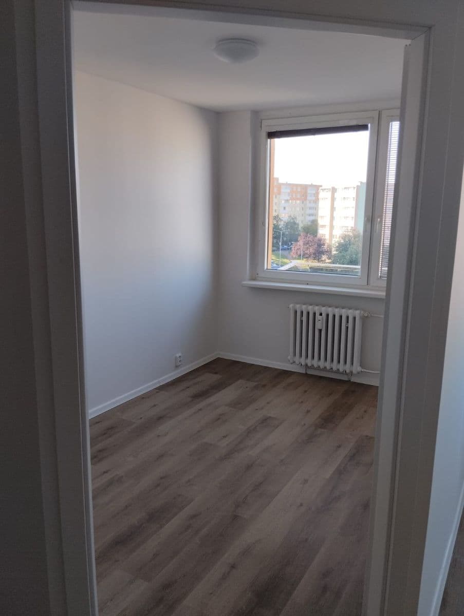 Pronájem bytu 2+kk 33 m², Komořanská, Most, Ústecký kraj Pronájem bytu 2+kk 33 m², Komořanská, Most, Ústecký kraj