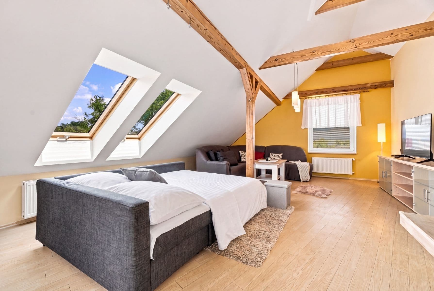 Pronájem bytu 200 m², Sokolská, Velké Opatovice, Jihomoravský kraj Pronájem bytu 200 m², Sokolská, Velké Opatovice, Jihomoravský kraj
