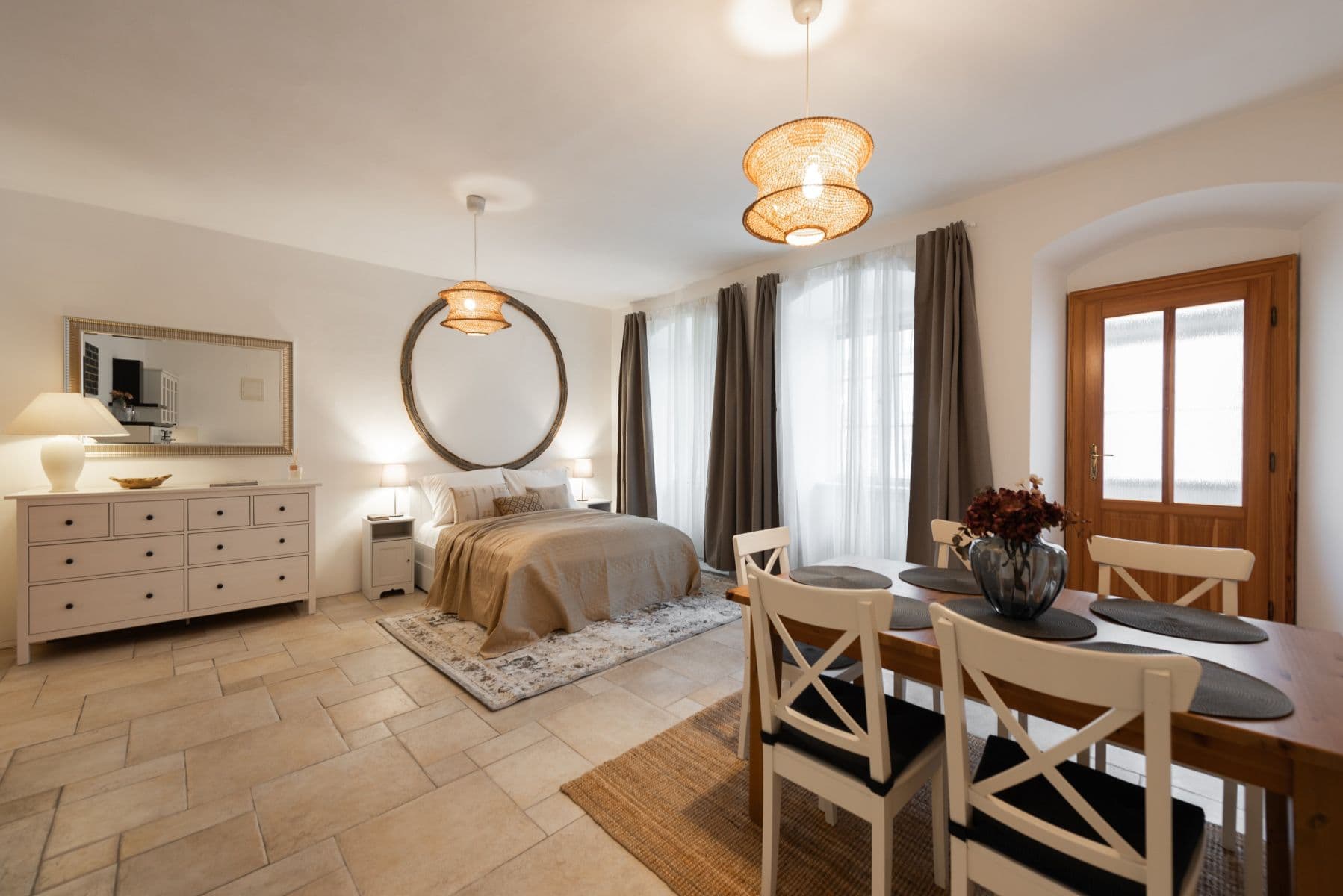 Pronájem bytu 76 m², U Lužického semináře, Praha, Praha Pronájem bytu 76 m², U Lužického semináře, Praha, Praha