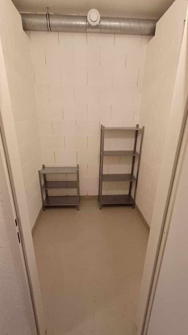 Pronájem garáže 3 m², U Radosti, Praha, Praha Pronájem garáže 3 m², U Radosti, Praha, Praha