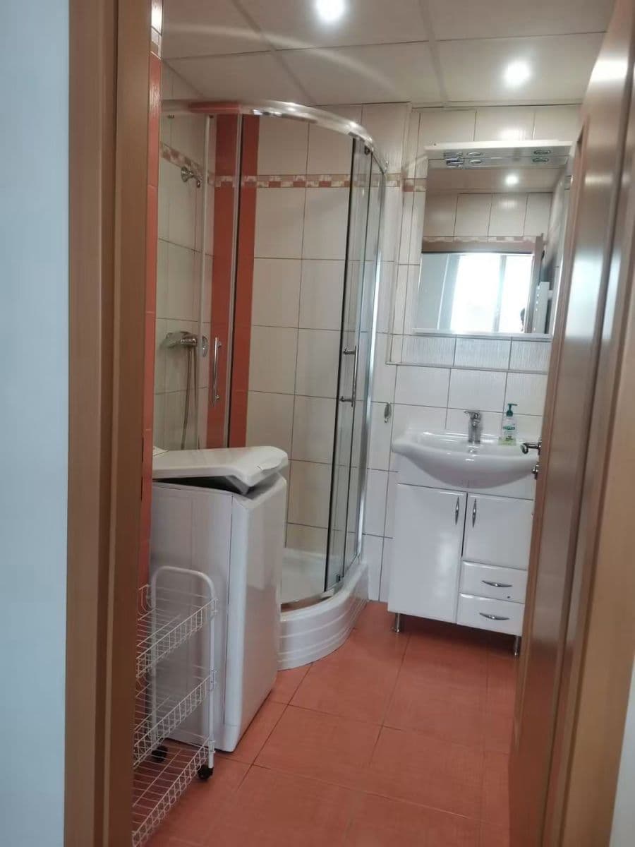 Pronájem bytu 1+1 35 m², Pod Klamovkou, Praha, Praha Pronájem bytu 1+1 35 m², Pod Klamovkou, Praha, Praha