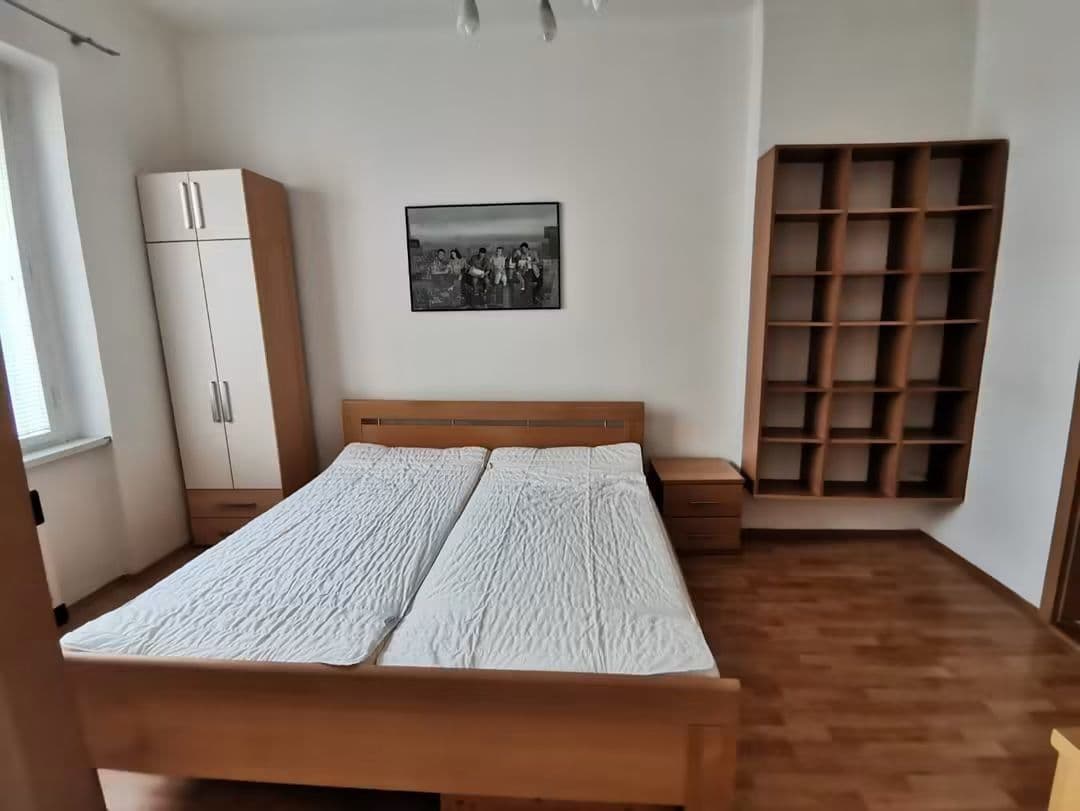 Pronájem bytu 1+1 35 m², Pod Klamovkou, Praha, Praha Pronájem bytu 1+1 35 m², Pod Klamovkou, Praha, Praha