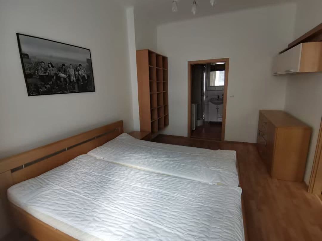 Pronájem bytu 1+1 35 m², Pod Klamovkou, Praha, Praha Pronájem bytu 1+1 35 m², Pod Klamovkou, Praha, Praha