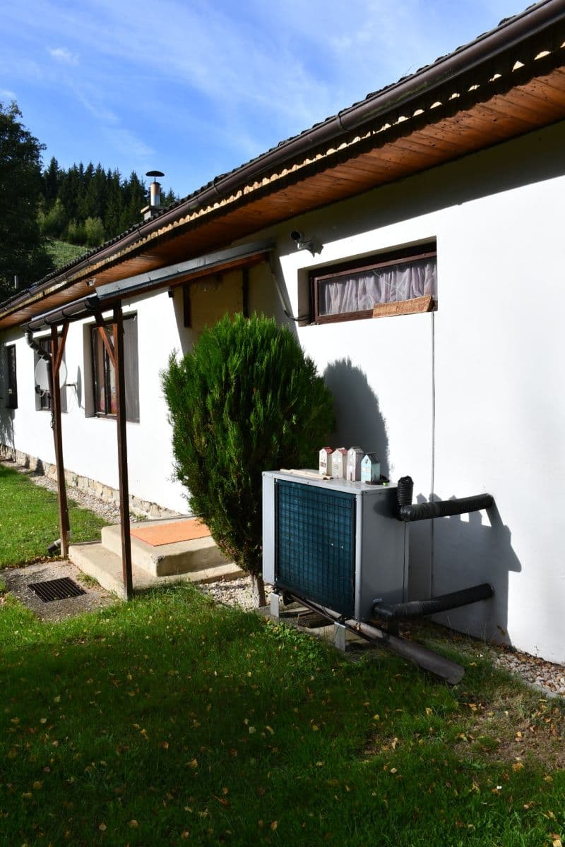Prodej chaty, chalupy 1.100 m², pozemek 1.440 m², Chřenovice, Kraj Vysočina Prodej chaty, chalupy 1.100 m², pozemek 1.440 m², Chřenovice, Kraj Vysočina