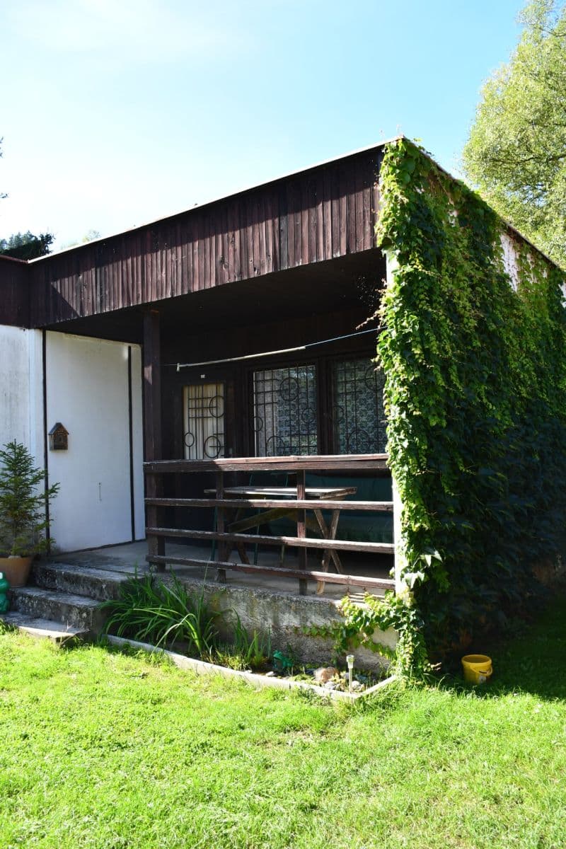 Prodej chaty, chalupy 1.100 m², pozemek 1.440 m², Chřenovice, Kraj Vysočina Prodej chaty, chalupy 1.100 m², pozemek 1.440 m², Chřenovice, Kraj Vysočina