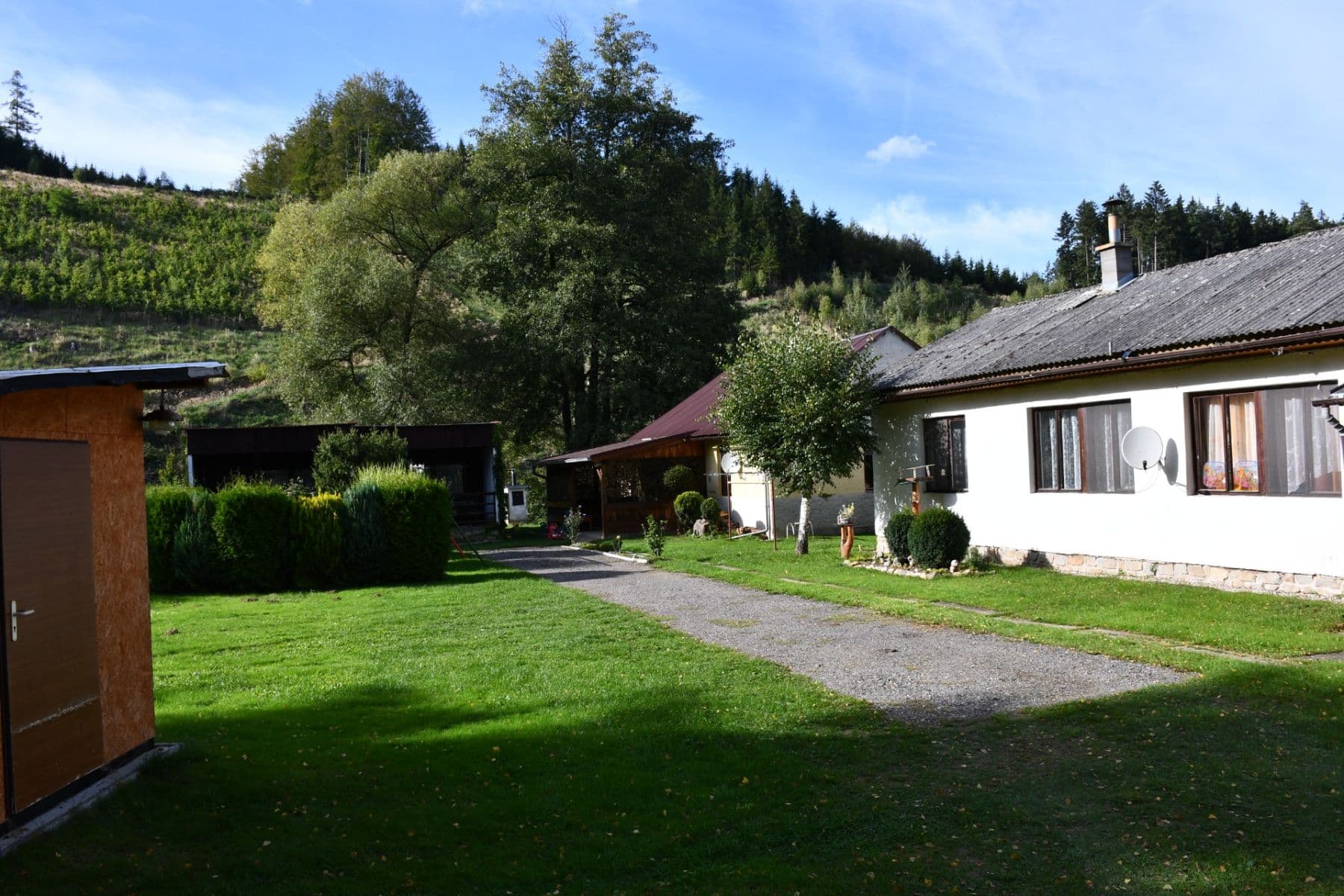 Prodej chaty, chalupy 1.100 m², pozemek 1.440 m², Chřenovice, Kraj Vysočina Prodej chaty, chalupy 1.100 m², pozemek 1.440 m², Chřenovice, Kraj Vysočina