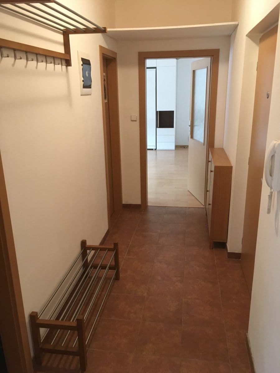 Pronájem bytu 2+1 59 m², Pod Novým lesem, Praha, Praha Pronájem bytu 2+1 59 m², Pod Novým lesem, Praha, Praha