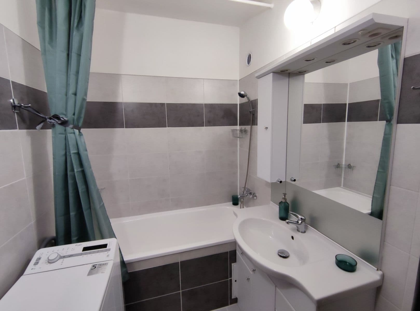 Pronájem bytu 3+1 81 m², Klapálkova, Praha, Praha Pronájem bytu 3+1 81 m², Klapálkova, Praha, Praha