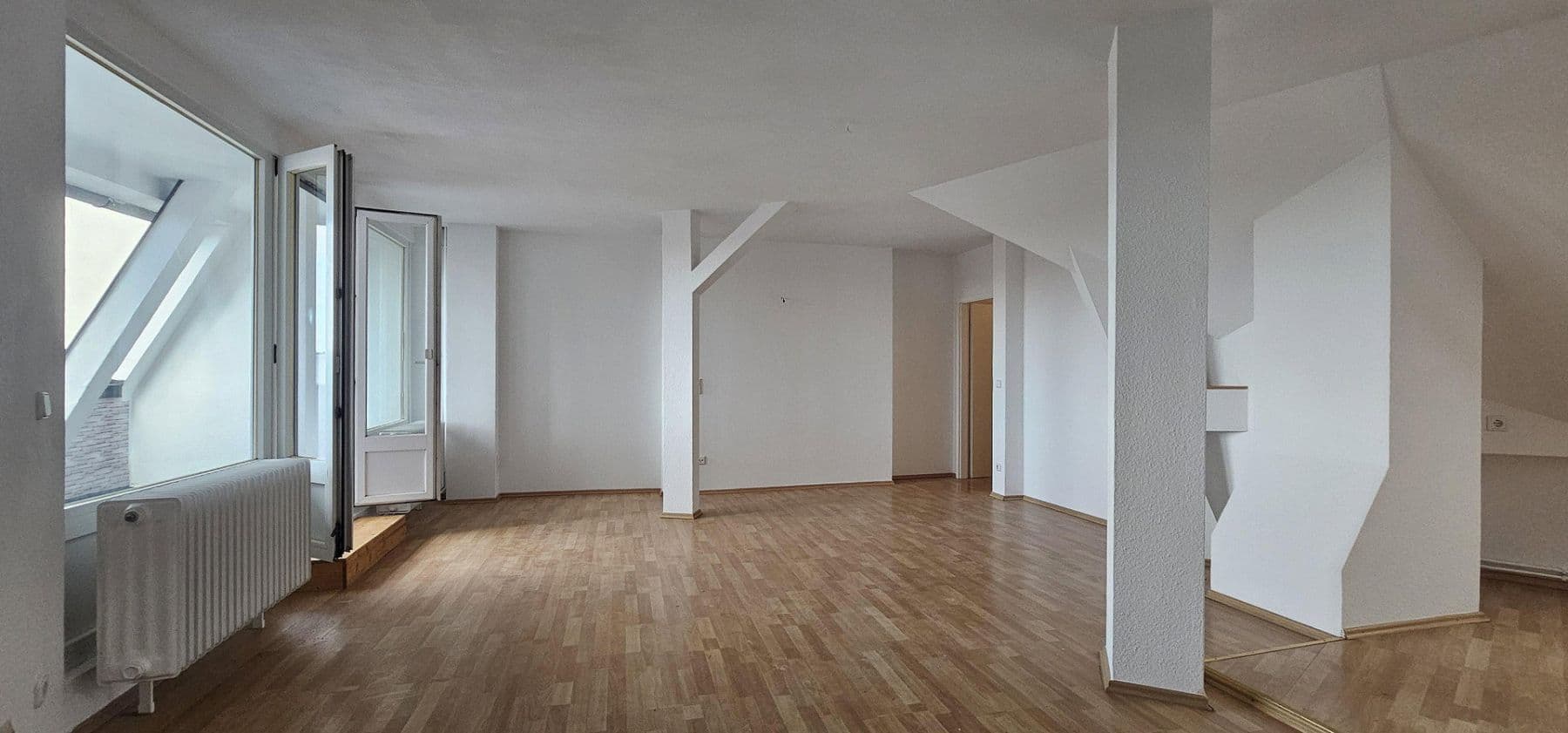 Prodej bytu 3+kk 115 m², Bernstorffstrasse, Berlin-Tegel, Berlín Prodej bytu 3+kk 115 m², Bernstorffstrasse, Berlin-Tegel, Berlín