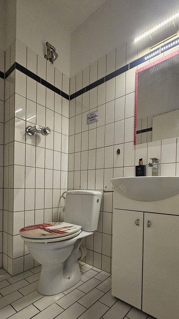Prodej bytu 3+kk 115 m², Bernstorffstrasse, Berlin-Tegel, Berlín Prodej bytu 3+kk 115 m², Bernstorffstrasse, Berlin-Tegel, Berlín