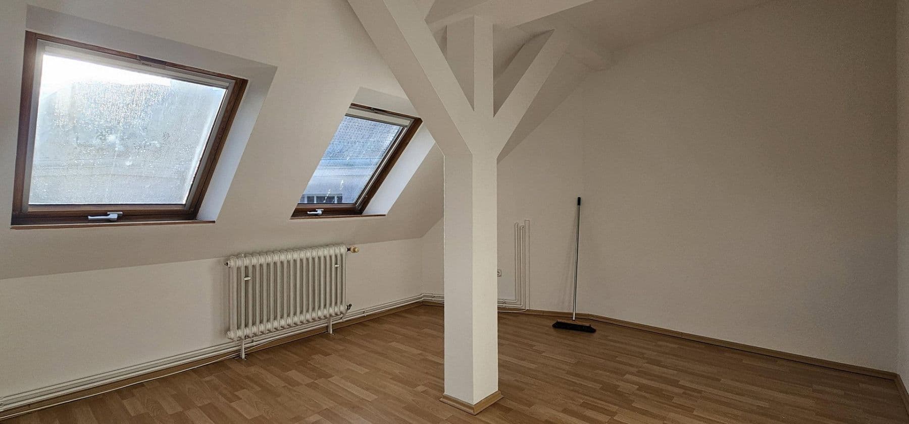 Prodej bytu 3+kk 115 m², Bernstorffstrasse, Berlin-Tegel, Berlín Prodej bytu 3+kk 115 m², Bernstorffstrasse, Berlin-Tegel, Berlín