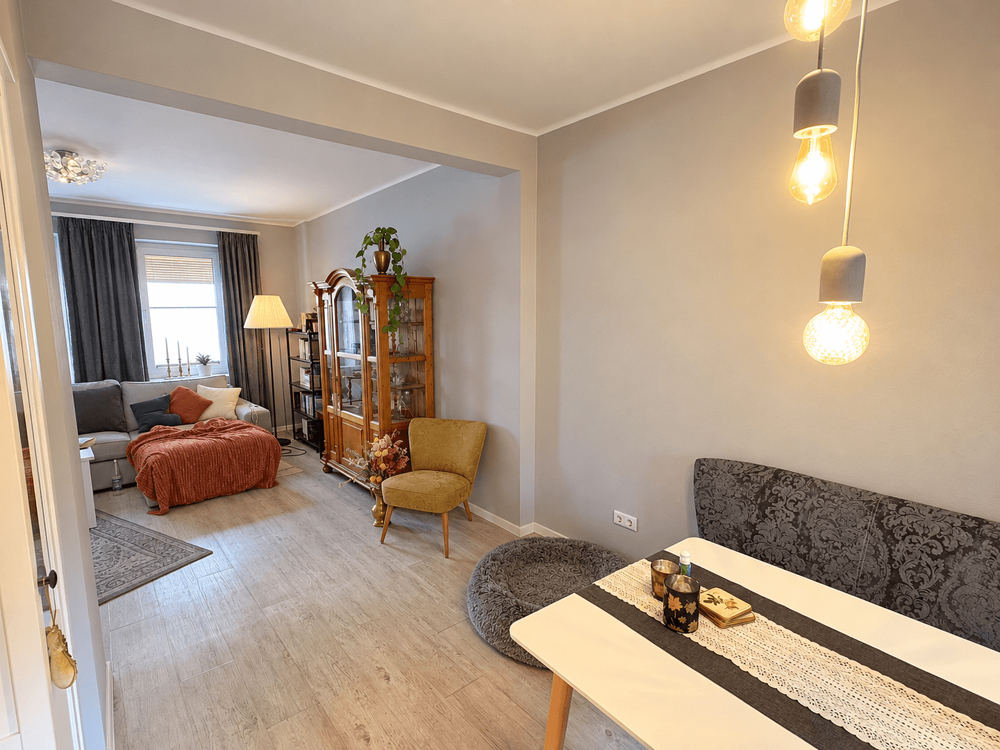 Prodej domu 290 m², pozemek 675 m², Bruchstr. 4, Hütschenhausen, Porýní-Falc Prodej domu 290 m², pozemek 675 m², Bruchstr. 4, Hütschenhausen, Porýní-Falc