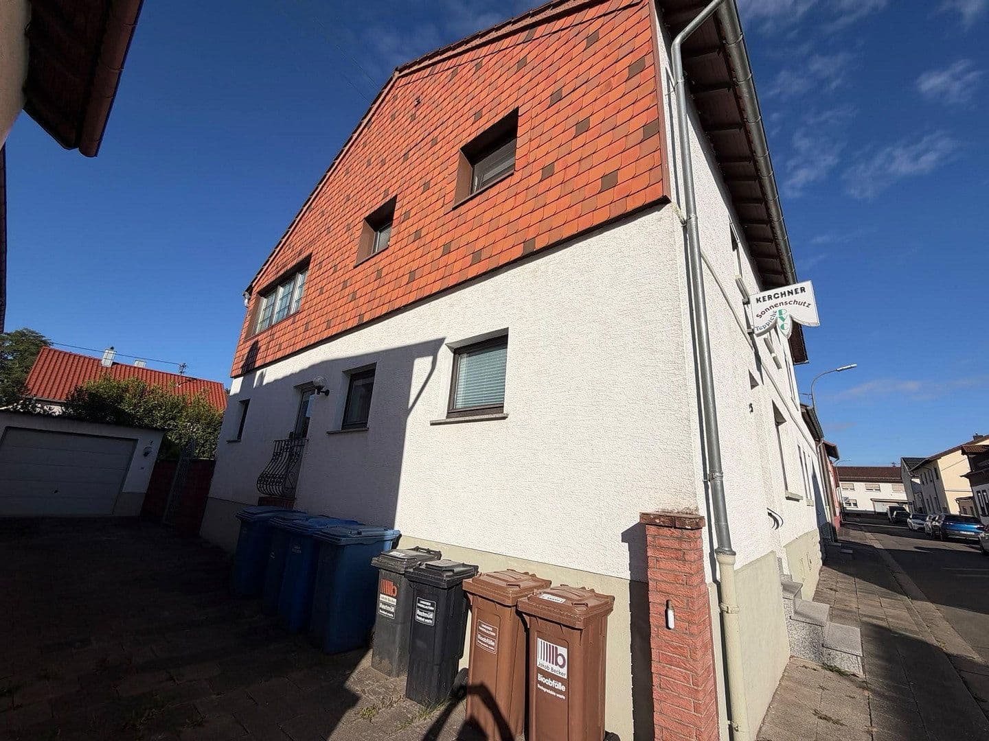 Prodej domu 290 m², pozemek 675 m², Bruchstr. 4, Hütschenhausen, Porýní-Falc Prodej domu 290 m², pozemek 675 m², Bruchstr. 4, Hütschenhausen, Porýní-Falc