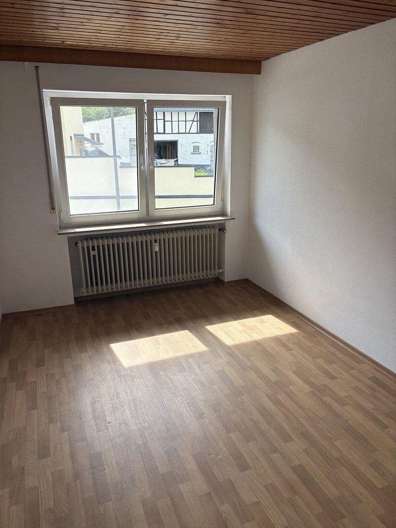 Pronájem bytu 2+1 56 m², Talstr 4, Idstein, Hessen Pronájem bytu 2+1 56 m², Talstr 4, Idstein, Hessen