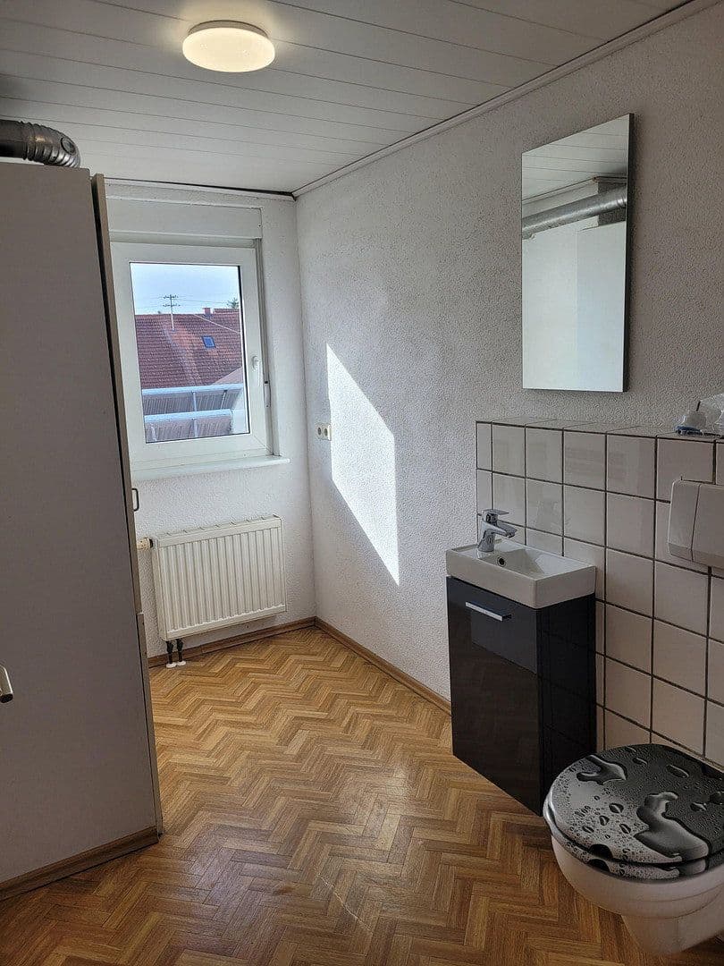 Pronájem bytu 3+1 65 m², Böhmenkirch, Bádensko-Württembersko Pronájem bytu 3+1 65 m², Böhmenkirch, Bádensko-Württembersko