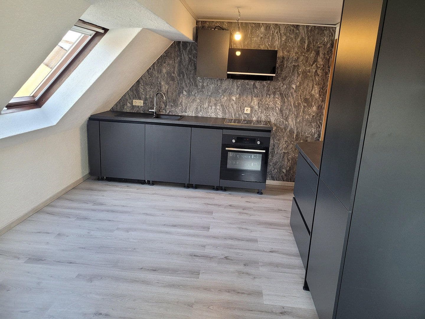 Pronájem bytu 3+1 65 m², Böhmenkirch, Bádensko-Württembersko Pronájem bytu 3+1 65 m², Böhmenkirch, Bádensko-Württembersko