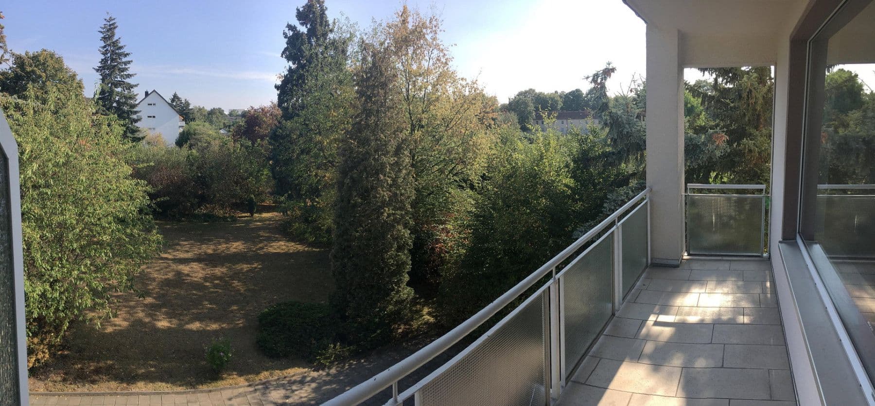 Pronájem bytu 2+1 55 m², Cloppenburger Weg 18, Düsseldorf, Severní Porýní-Vestfálsko Pronájem bytu 2+1 55 m², Cloppenburger Weg 18, Düsseldorf, Severní Porýní-Vestfálsko