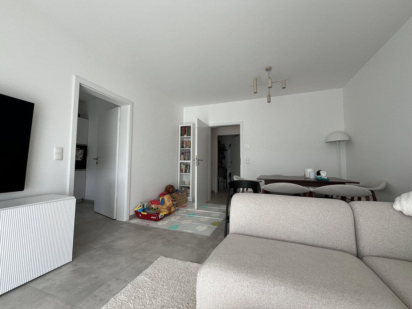 Pronájem bytu 3+1 89 m², Georges-Girard-Ring 9, Mechernich, Severní Porýní-Vestfálsko Pronájem bytu 3+1 89 m², Georges-Girard-Ring 9, Mechernich, Severní Porýní-Vestfálsko