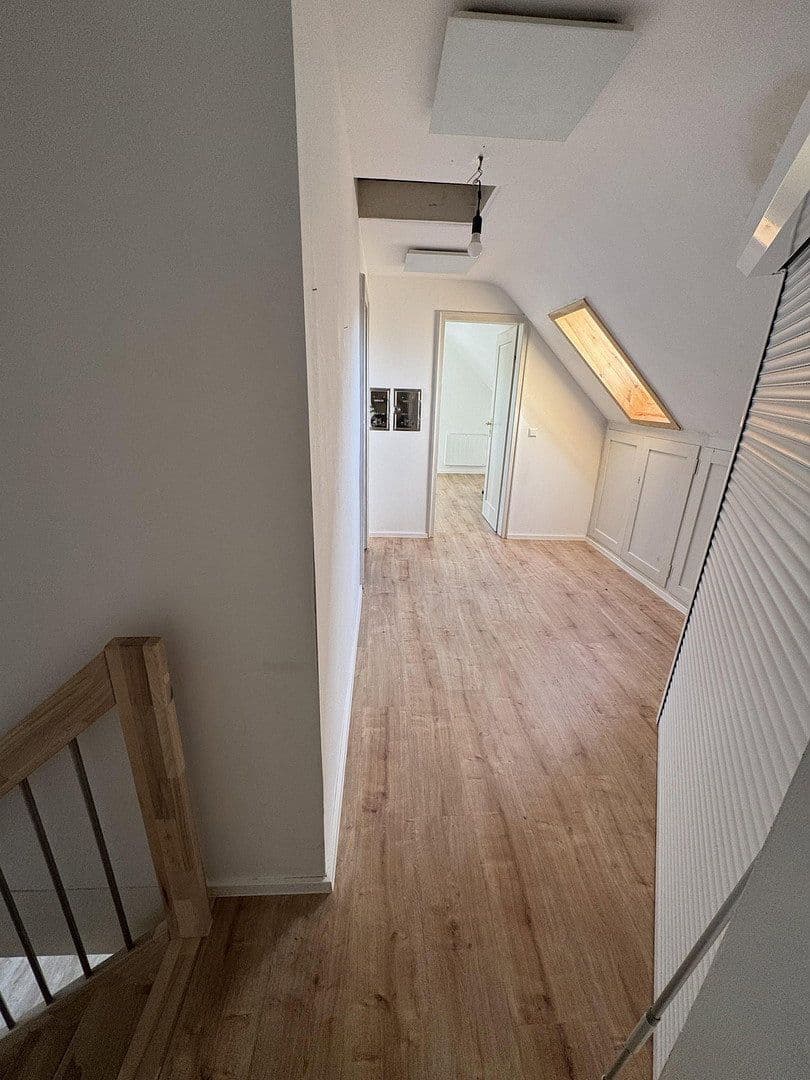 Prodej domu 208 m², pozemek 642 m², Bockelstraße 130, Stutttgart, Bádensko-Württembersko Prodej domu 208 m², pozemek 642 m², Bockelstraße 130, Stutttgart, Bádensko-Württembersko