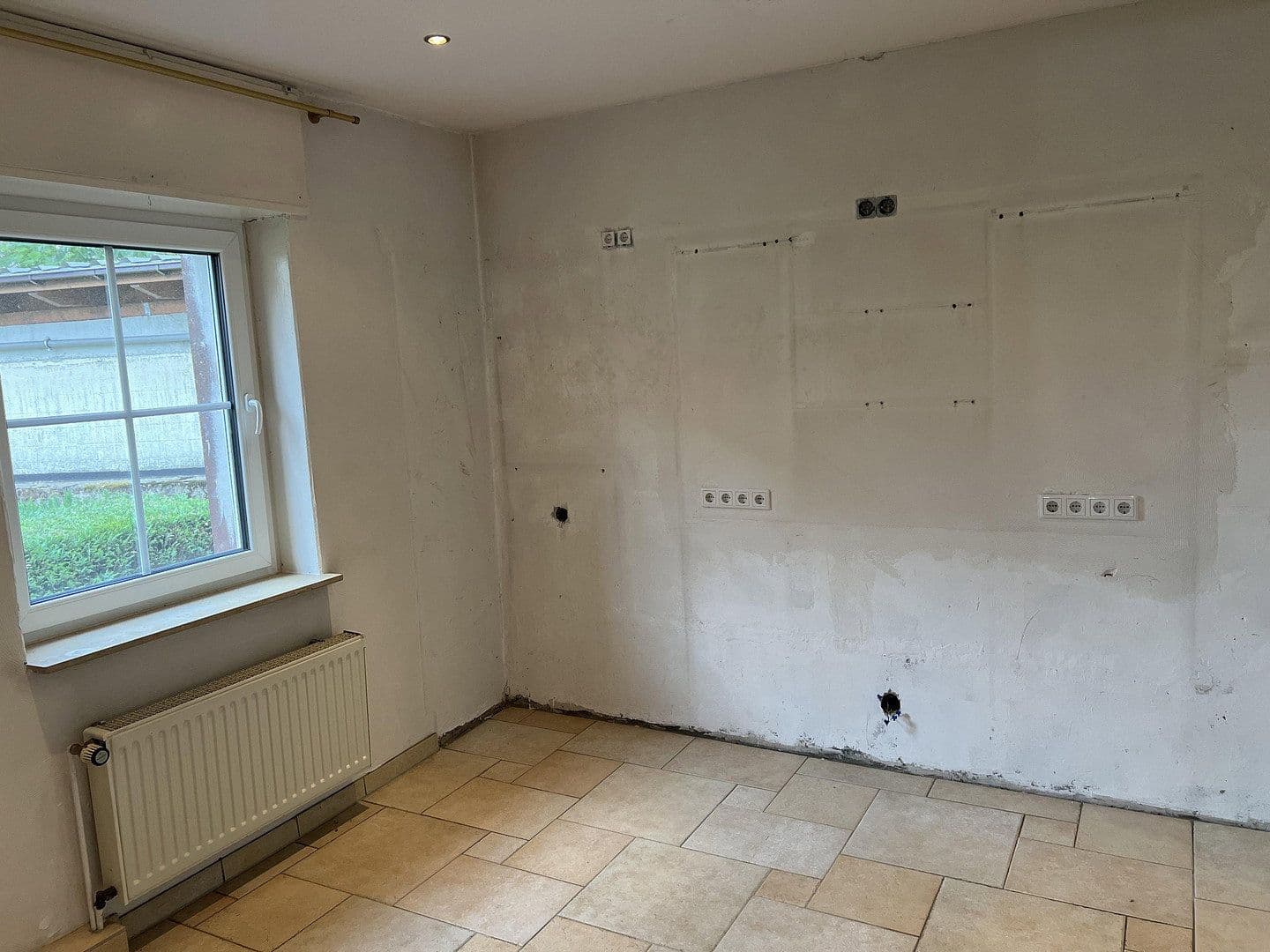 Prodej domu 125 m², pozemek 336 m², Kriegerweg 4, Schlangen, Severní Porýní-Vestfálsko Prodej domu 125 m², pozemek 336 m², Kriegerweg 4, Schlangen, Severní Porýní-Vestfálsko