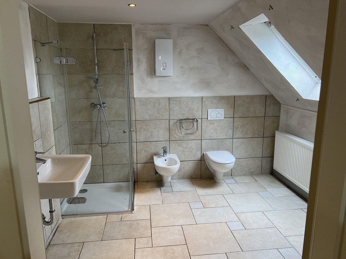 Prodej domu 125 m², pozemek 336 m², Kriegerweg 4, Schlangen, Severní Porýní-Vestfálsko Prodej domu 125 m², pozemek 336 m², Kriegerweg 4, Schlangen, Severní Porýní-Vestfálsko