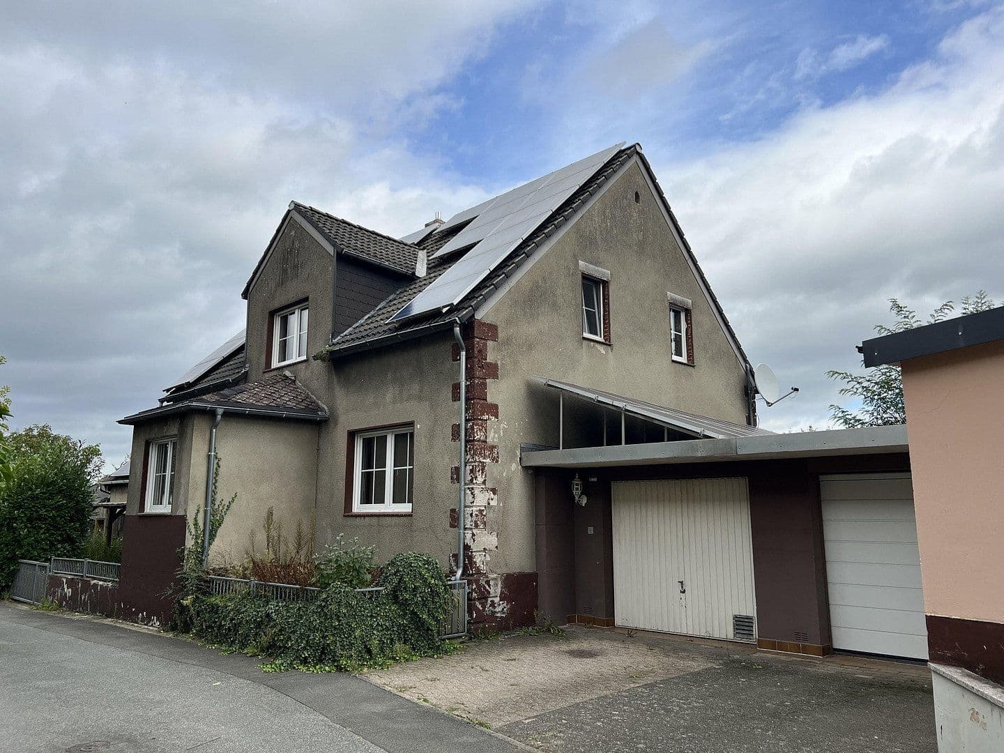 Prodej domu 125 m², pozemek 336 m², Kriegerweg 4, Schlangen, Severní Porýní-Vestfálsko Prodej domu 125 m², pozemek 336 m², Kriegerweg 4, Schlangen, Severní Porýní-Vestfálsko