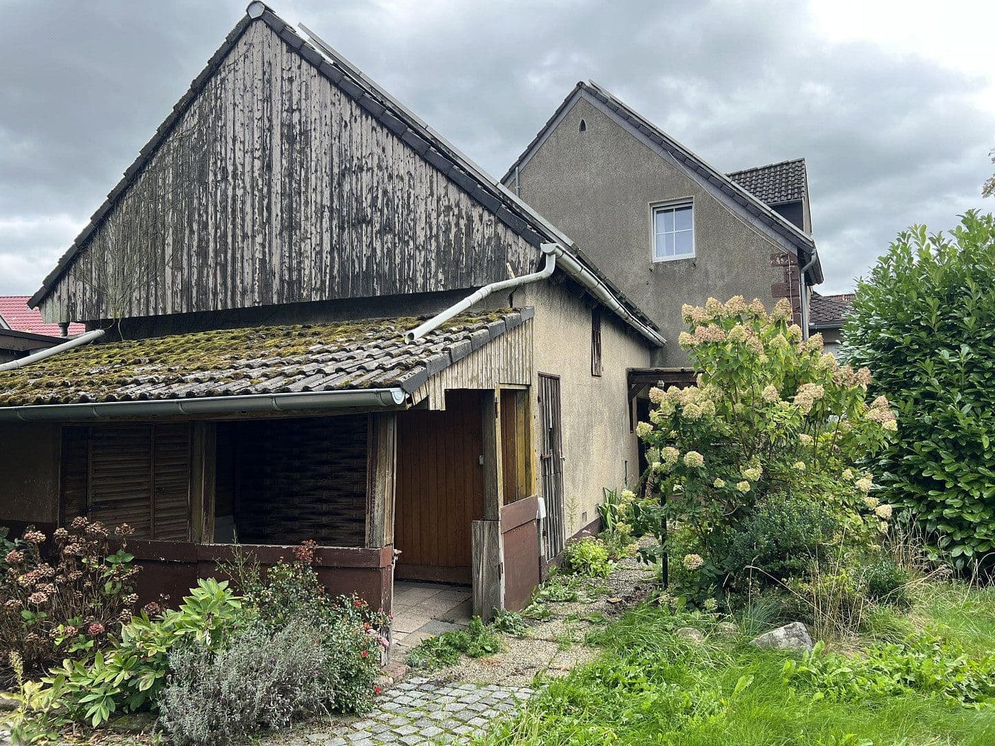 Prodej domu 125 m², pozemek 336 m², Kriegerweg 4, Schlangen, Severní Porýní-Vestfálsko Prodej domu 125 m², pozemek 336 m², Kriegerweg 4, Schlangen, Severní Porýní-Vestfálsko