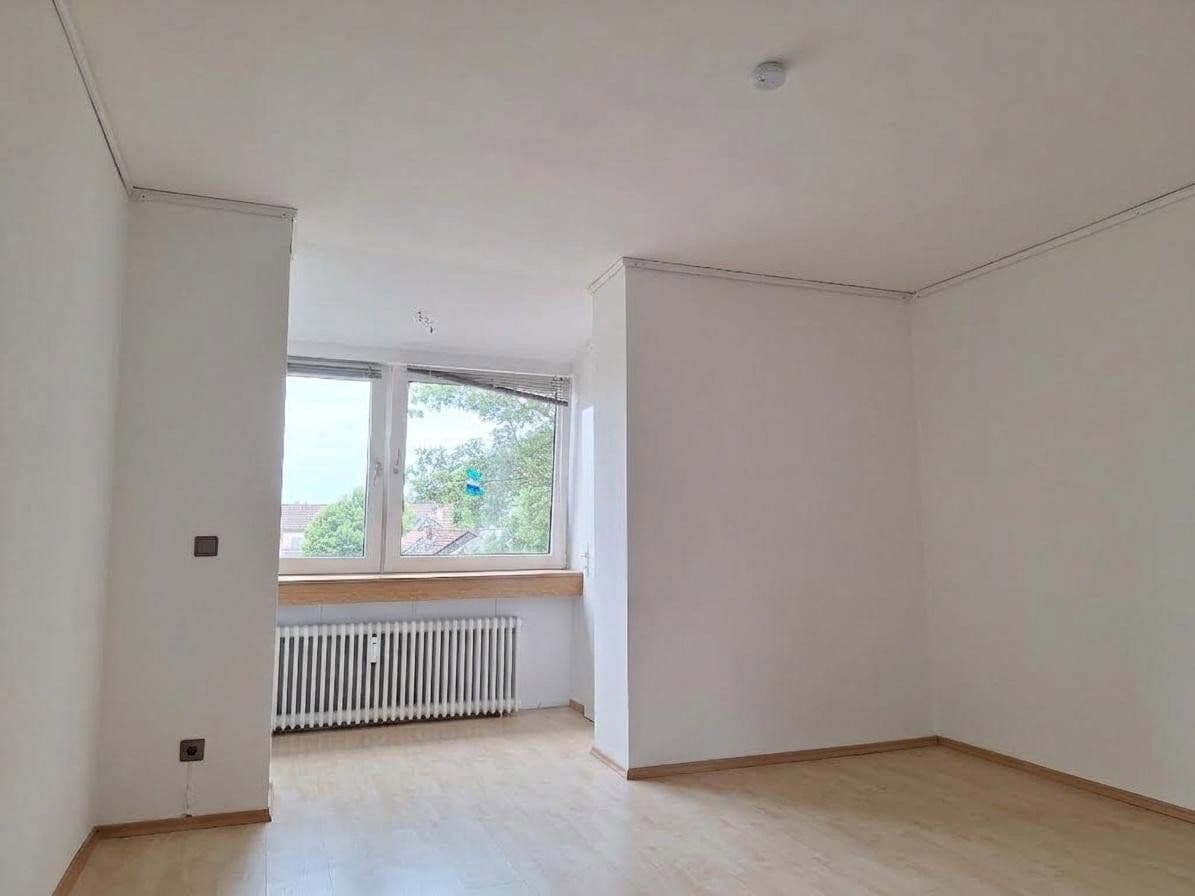 Pronájem bytu 4+kk 98 m², Gleisstraße 36, Essen, Severní Porýní-Vestfálsko Pronájem bytu 4+kk 98 m², Gleisstraße 36, Essen, Severní Porýní-Vestfálsko