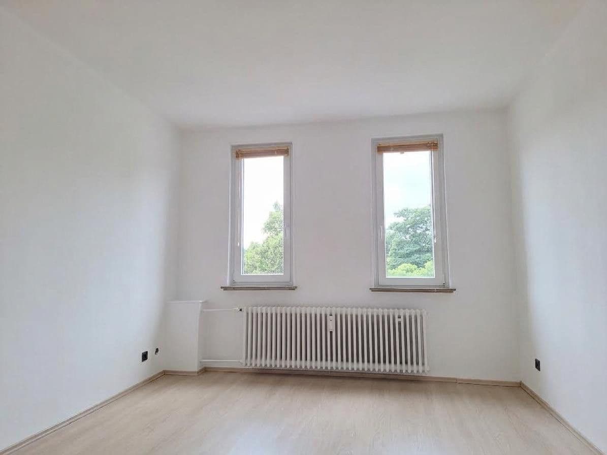 Pronájem bytu 4+kk 98 m², Gleisstraße 36, Essen, Severní Porýní-Vestfálsko Pronájem bytu 4+kk 98 m², Gleisstraße 36, Essen, Severní Porýní-Vestfálsko