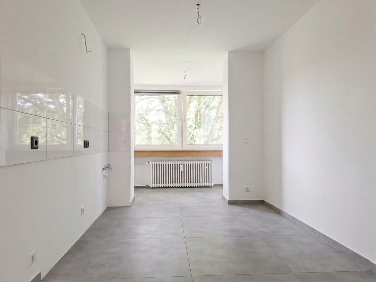 Pronájem bytu 4+kk 98 m², Gleisstraße 36, Essen, Severní Porýní-Vestfálsko Pronájem bytu 4+kk 98 m², Gleisstraße 36, Essen, Severní Porýní-Vestfálsko