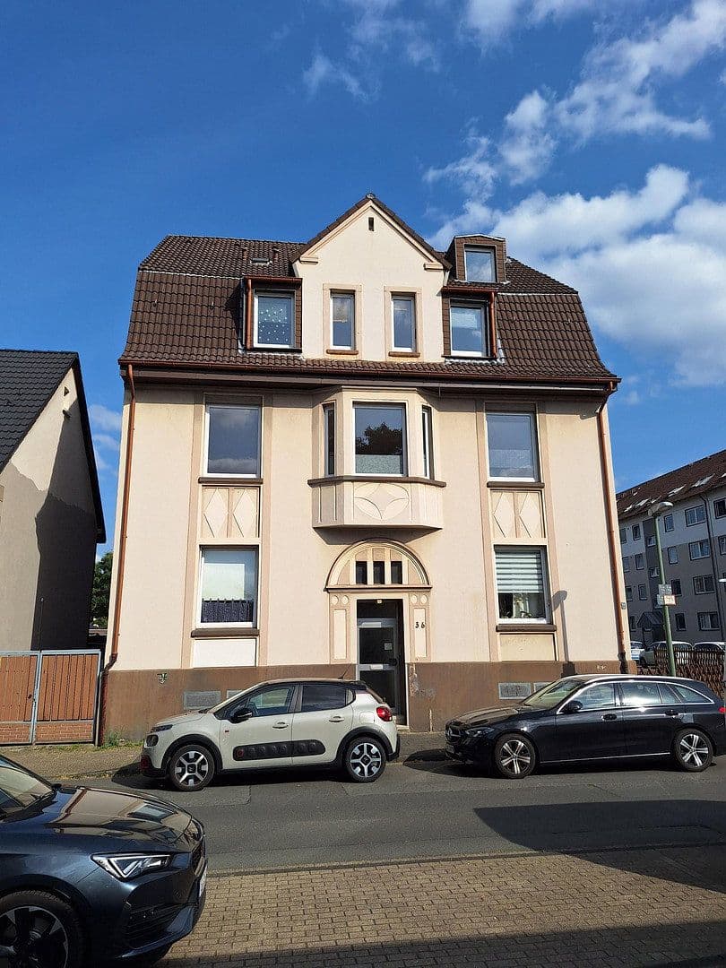 Pronájem bytu 4+kk 98 m², Gleisstraße 36, Essen, Severní Porýní-Vestfálsko Pronájem bytu 4+kk 98 m², Gleisstraße 36, Essen, Severní Porýní-Vestfálsko