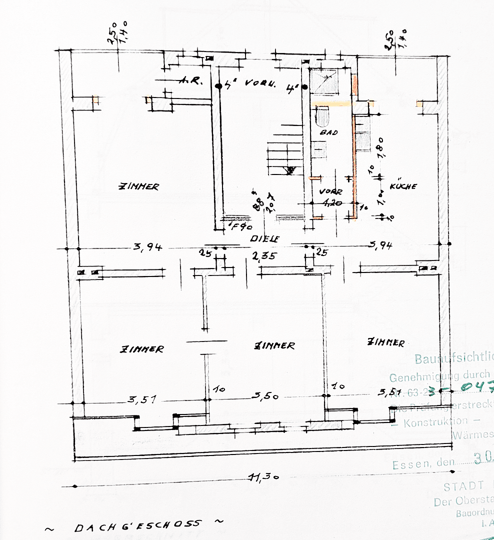 Pronájem bytu 4+kk 98 m², Gleisstraße 36, Essen, Severní Porýní-Vestfálsko Pronájem bytu 4+kk 98 m², Gleisstraße 36, Essen, Severní Porýní-Vestfálsko