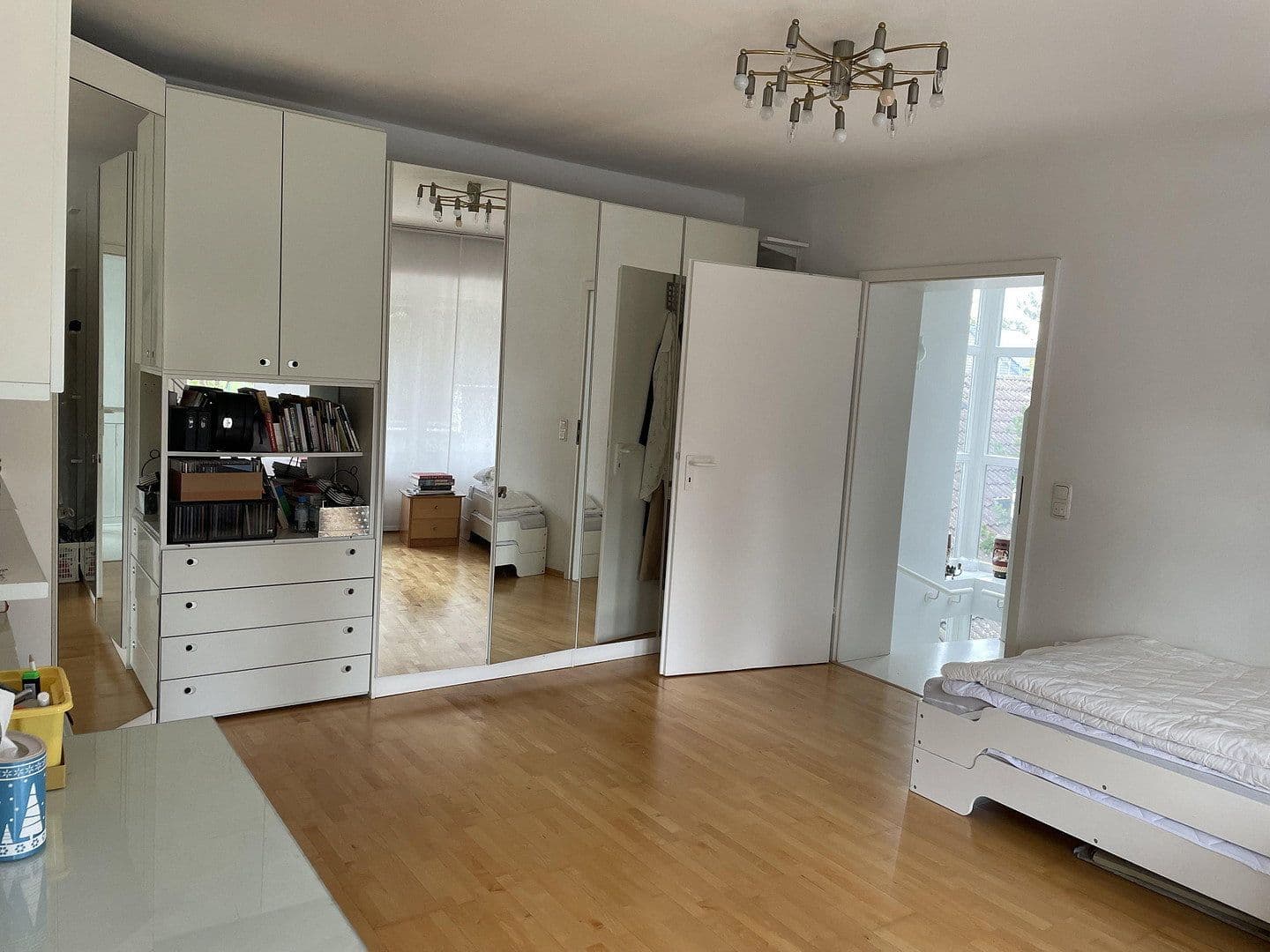 Prodej domu 240 m², pozemek 812 m², von Schleiffras-Str 33, Fulda, Hessen Prodej domu 240 m², pozemek 812 m², von Schleiffras-Str 33, Fulda, Hessen