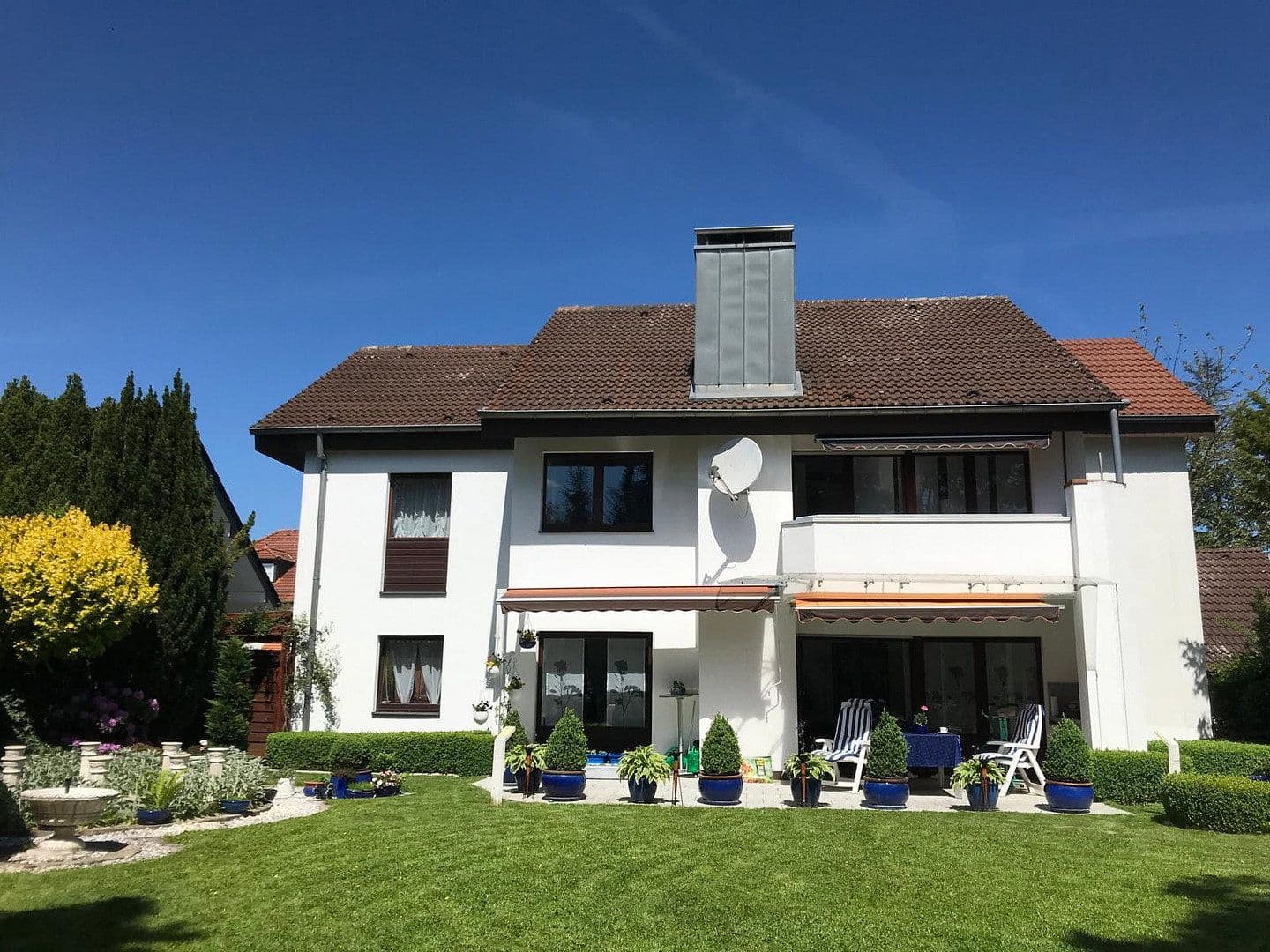 Prodej domu 240 m², pozemek 812 m², von Schleiffras-Str 33, Fulda, Hessen Prodej domu 240 m², pozemek 812 m², von Schleiffras-Str 33, Fulda, Hessen
