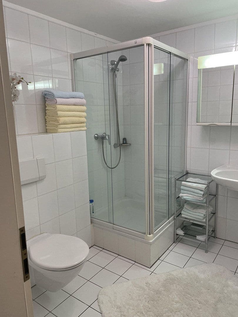 Prodej domu 240 m², pozemek 812 m², von Schleiffras-Str 33, Fulda, Hessen Prodej domu 240 m², pozemek 812 m², von Schleiffras-Str 33, Fulda, Hessen