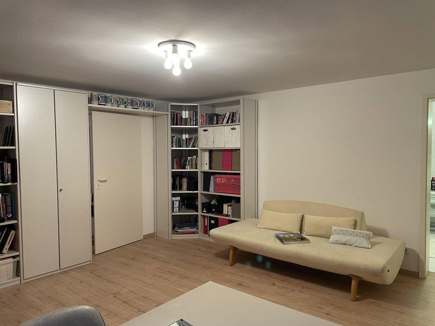 Prodej domu 240 m², pozemek 812 m², von Schleiffras-Str 33, Fulda, Hessen Prodej domu 240 m², pozemek 812 m², von Schleiffras-Str 33, Fulda, Hessen