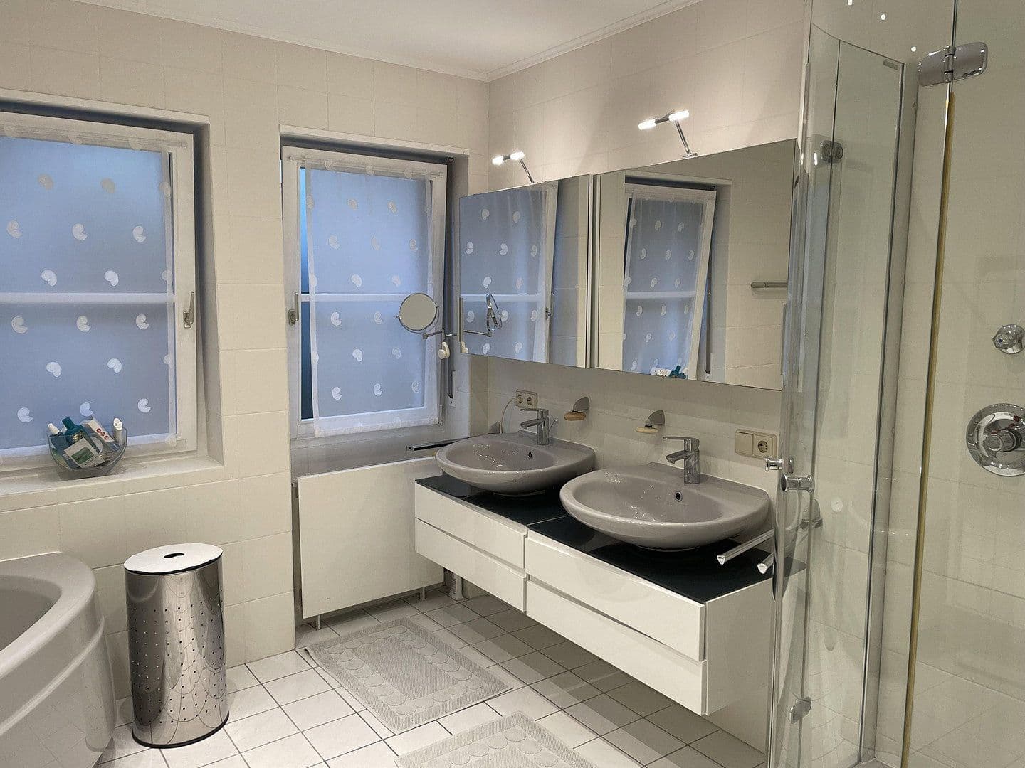 Prodej domu 240 m², pozemek 812 m², von Schleiffras-Str 33, Fulda, Hessen Prodej domu 240 m², pozemek 812 m², von Schleiffras-Str 33, Fulda, Hessen