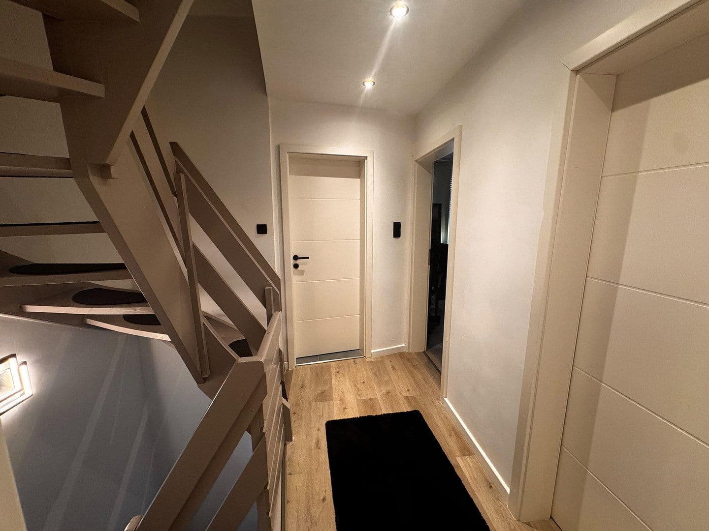 Prodej domu 107 m², pozemek 368 m², Höchelsberg 52, Geesthacht, Šlesvicko-Holštýnsko Prodej domu 107 m², pozemek 368 m², Höchelsberg 52, Geesthacht, Šlesvicko-Holštýnsko