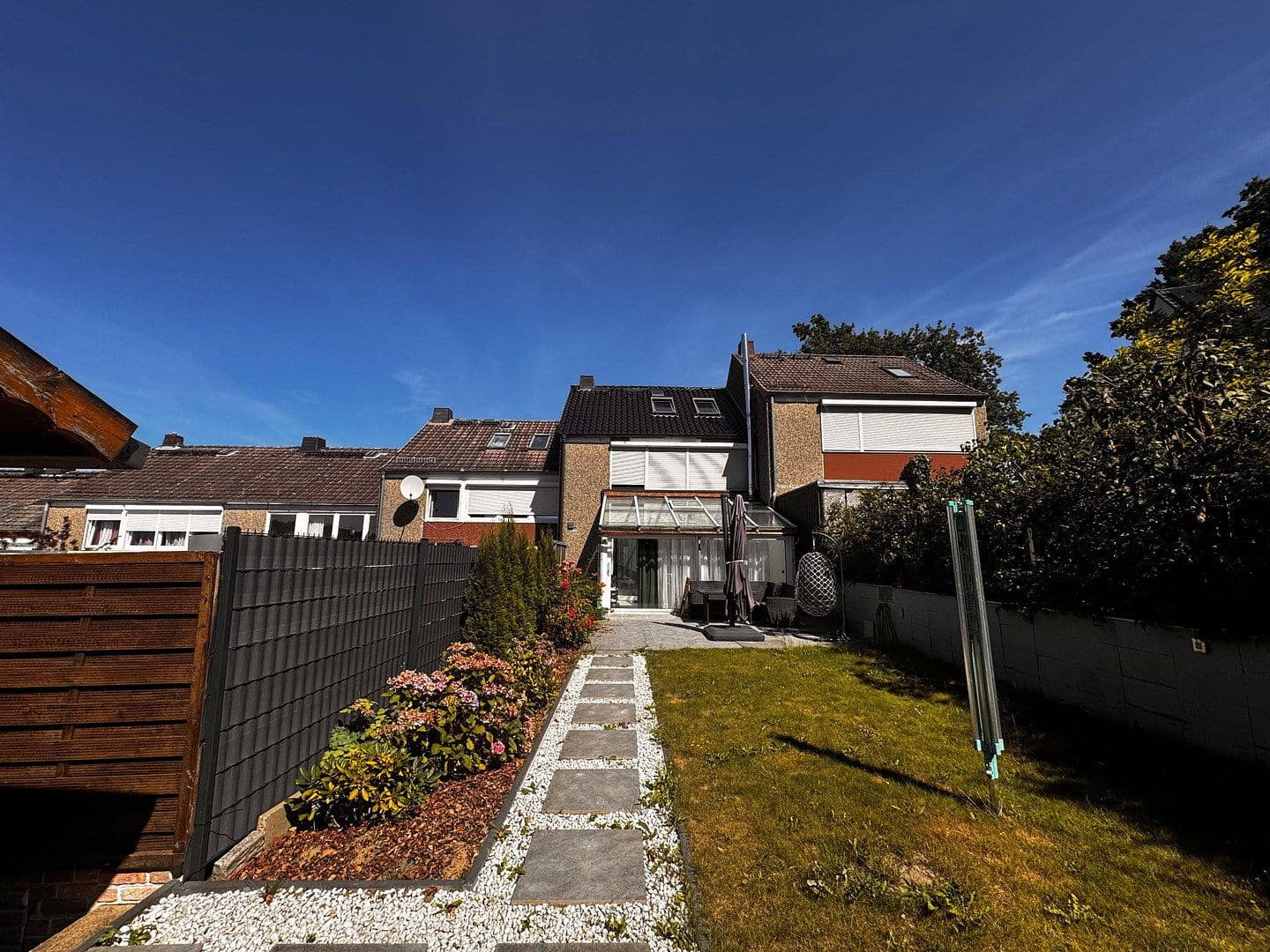 Prodej domu 107 m², pozemek 368 m², Höchelsberg 52, Geesthacht, Šlesvicko-Holštýnsko Prodej domu 107 m², pozemek 368 m², Höchelsberg 52, Geesthacht, Šlesvicko-Holštýnsko