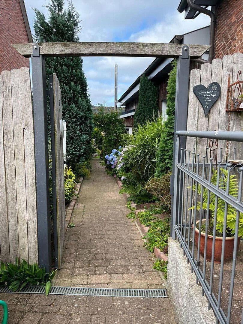 Prodej domu 197 m², pozemek 655 m², Hohenwestedt, Šlesvicko-Holštýnsko Prodej domu 197 m², pozemek 655 m², Hohenwestedt, Šlesvicko-Holštýnsko
