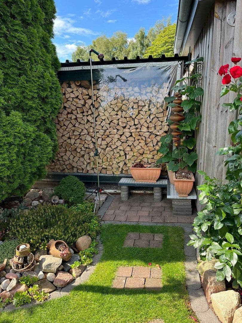Prodej domu 197 m², pozemek 655 m², Hohenwestedt, Šlesvicko-Holštýnsko Prodej domu 197 m², pozemek 655 m², Hohenwestedt, Šlesvicko-Holštýnsko