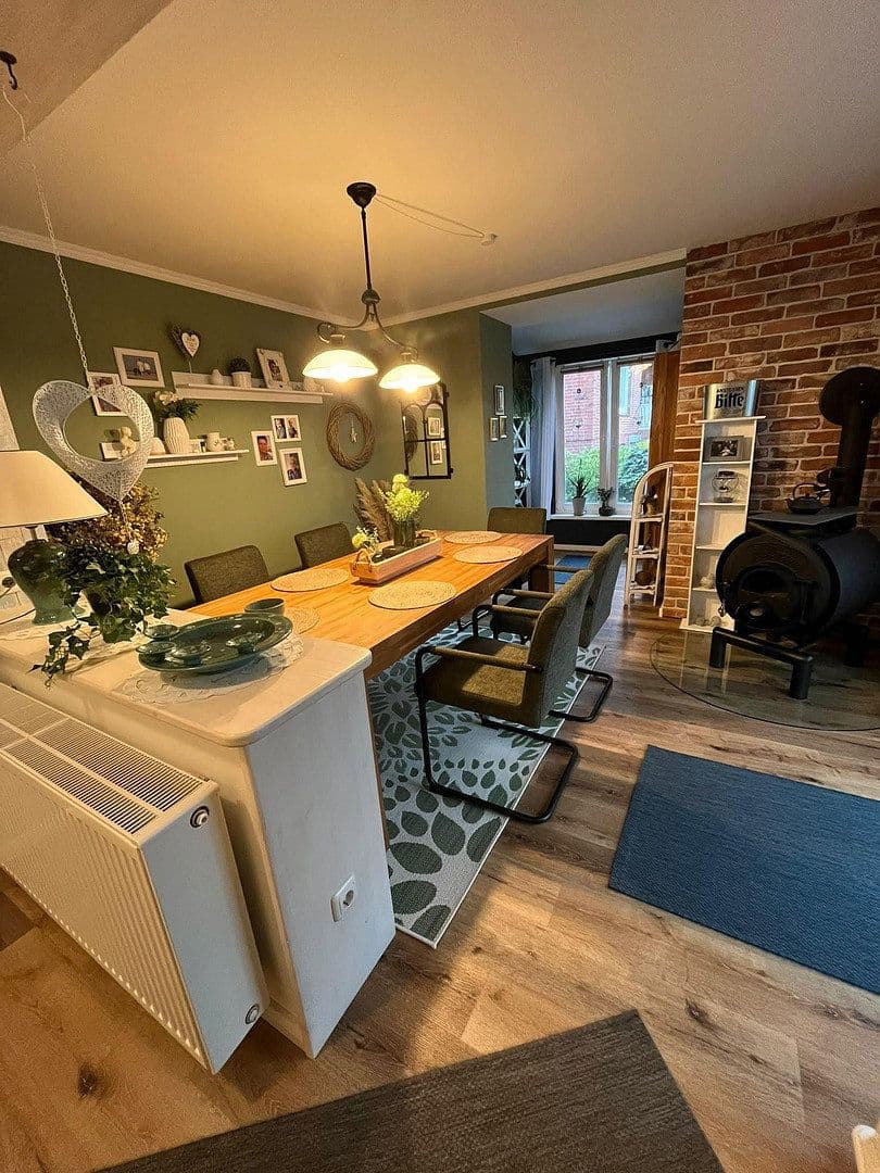 Prodej domu 197 m², pozemek 655 m², Hohenwestedt, Šlesvicko-Holštýnsko Prodej domu 197 m², pozemek 655 m², Hohenwestedt, Šlesvicko-Holštýnsko
