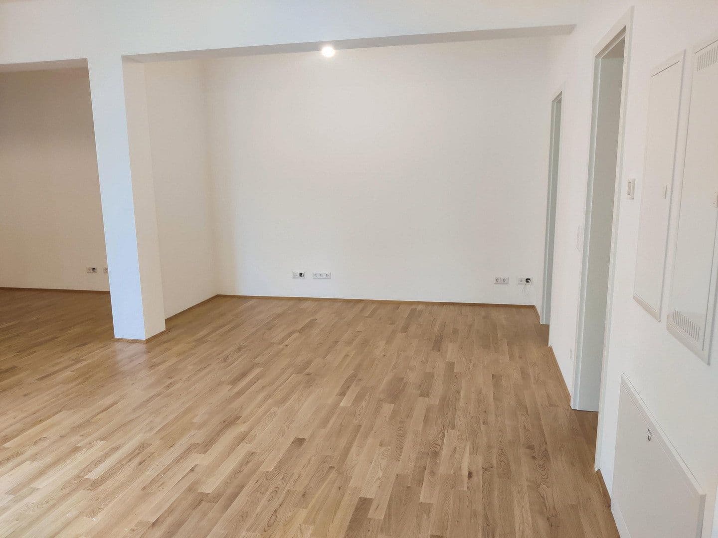 Pronájem bytu 1+1 57 m², Berlin, Berlín Pronájem bytu 1+1 57 m², Berlin, Berlín