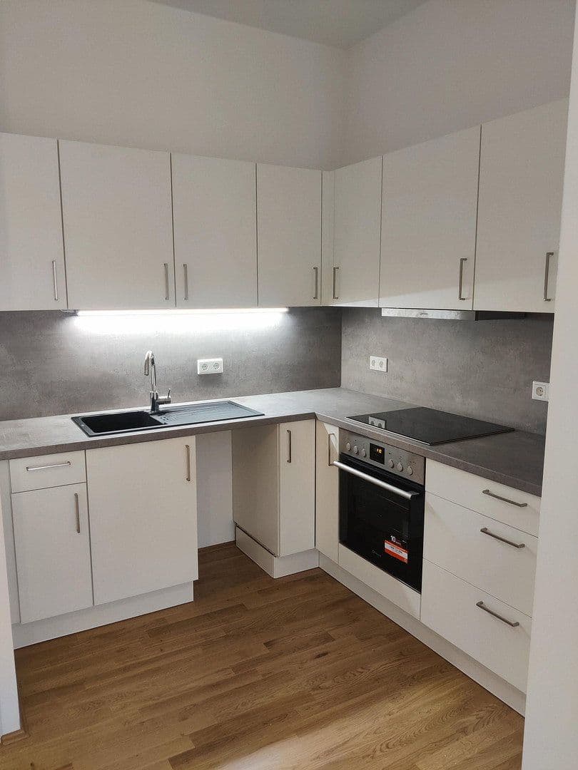 Pronájem bytu 1+1 57 m², Berlin, Berlín Pronájem bytu 1+1 57 m², Berlin, Berlín