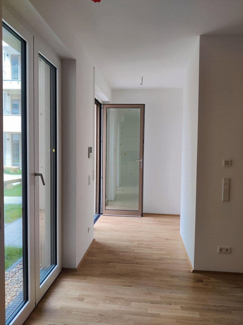 Pronájem bytu 1+1 57 m², Berlin, Berlín Pronájem bytu 1+1 57 m², Berlin, Berlín