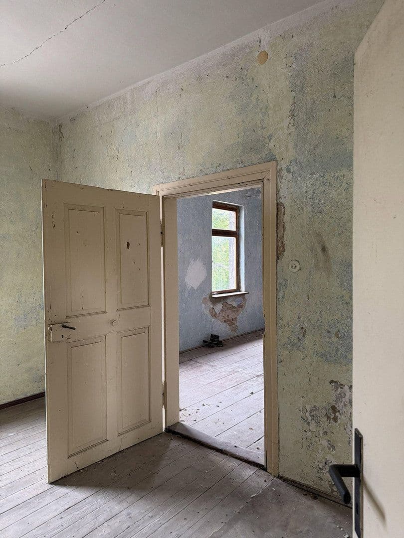 Prodej domu 320 m², pozemek 672 m², Ernst-Thälmann-Straße -13, Wettin-Löbejün, Sasko-Anhaltsko Prodej domu 320 m², pozemek 672 m², Ernst-Thälmann-Straße -13, Wettin-Löbejün, Sasko-Anhaltsko