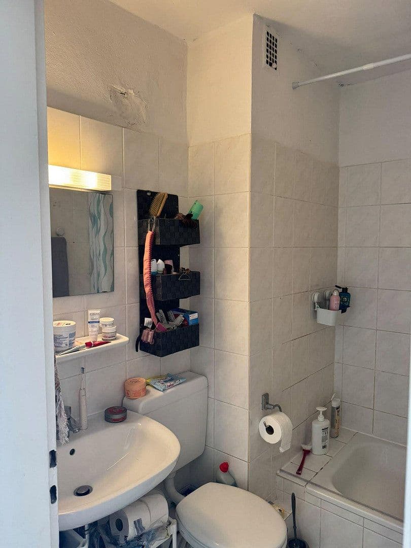 Pronájem bytu 2+1 47 m², Birkenweg 6, Siegburg, Severní Porýní-Vestfálsko Pronájem bytu 2+1 47 m², Birkenweg 6, Siegburg, Severní Porýní-Vestfálsko