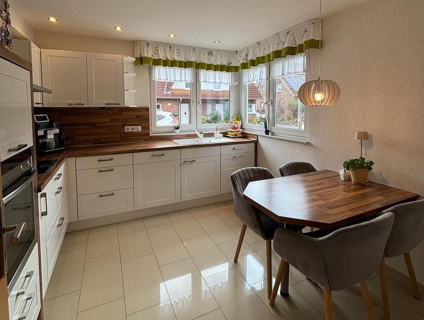 Prodej domu 115 m², pozemek 334 m², Nottuln, Severní Porýní-Vestfálsko Prodej domu 115 m², pozemek 334 m², Nottuln, Severní Porýní-Vestfálsko