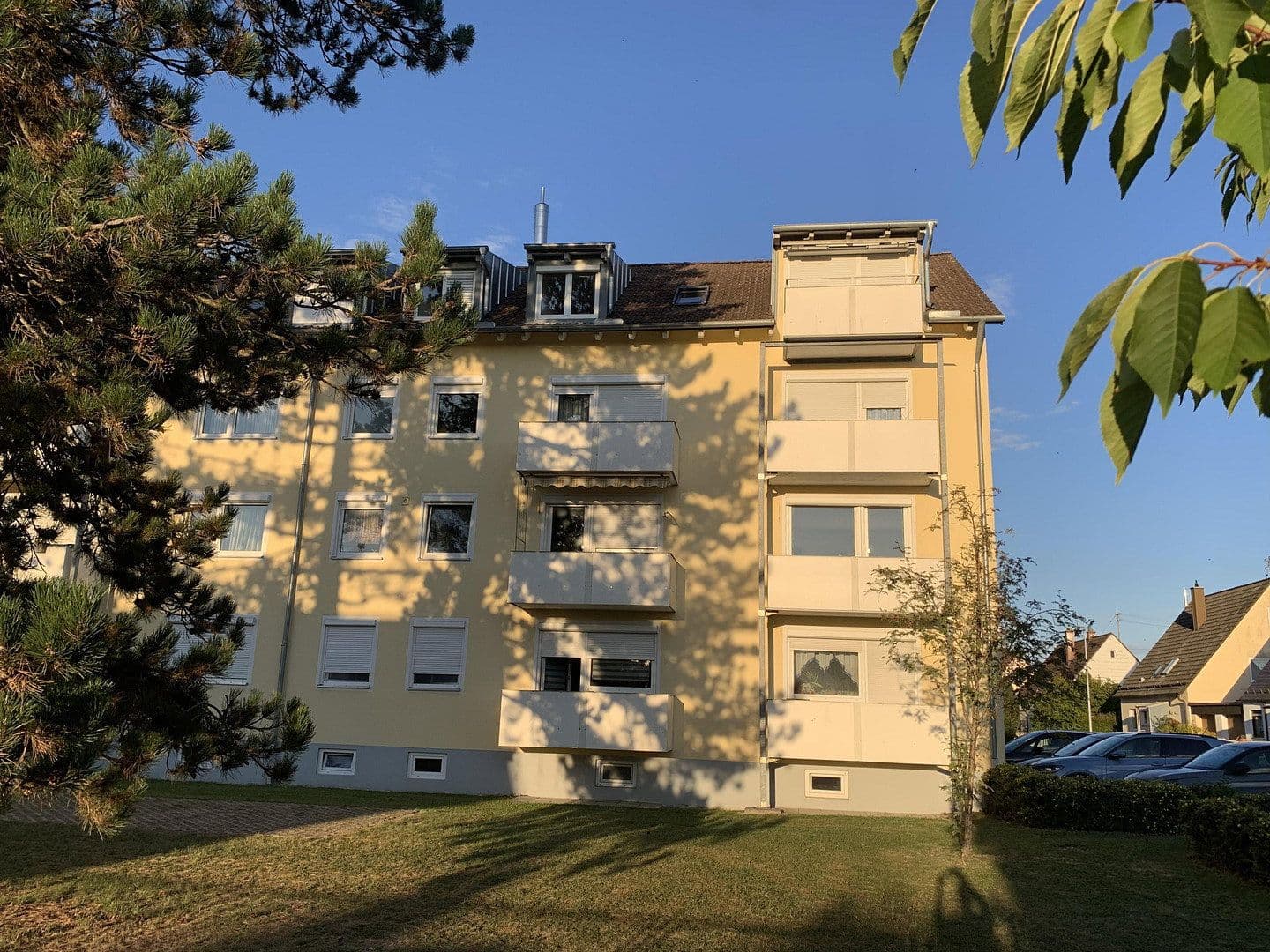 Prodej bytu 3+1 67 m², Kissing, Bavorsko Prodej bytu 3+1 67 m², Kissing, Bavorsko